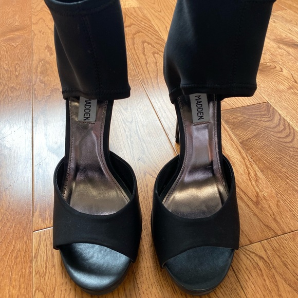 Steve Madden heels size 6 1/2. - Picture 5 of 5